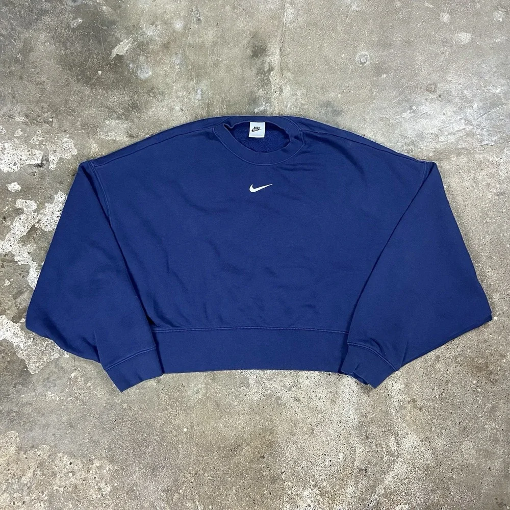 Nike Oversized Cropped Sweatshirt Women's Size Medium Navy Blue Center Swoosh